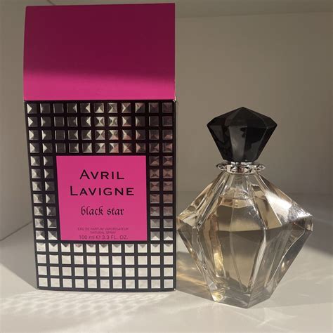 avril lavigne perfume discontinued.